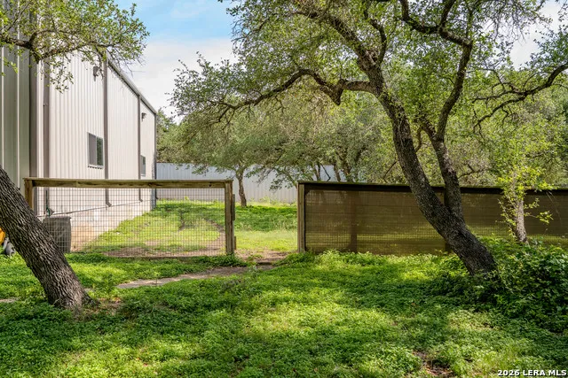 576 Aspen Fischer, TX 78623