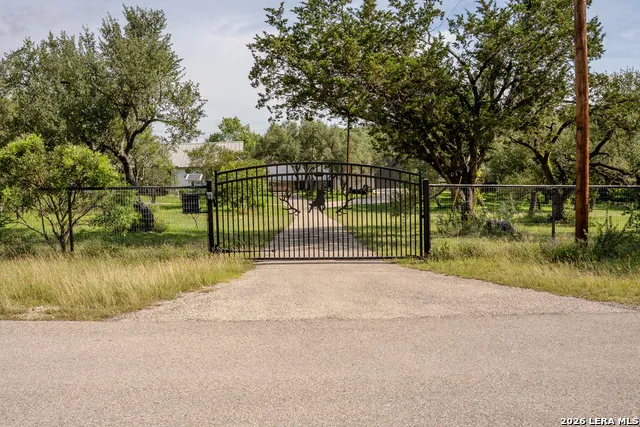 576 Aspen Fischer, TX 78623