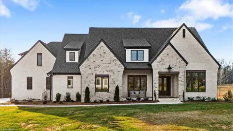 7539 Shadow Creek Drive