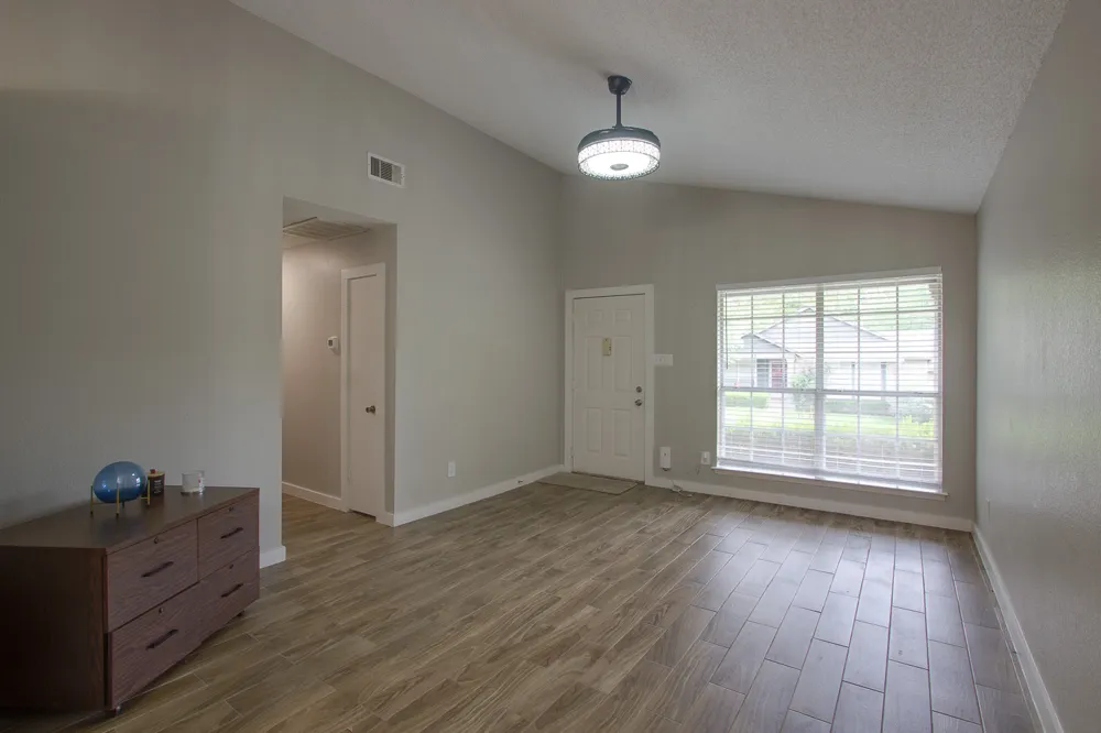 1015 E Yager Lane #125 Austin, TX 78753