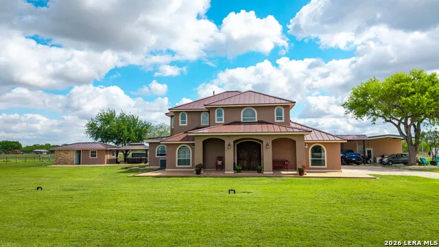 165 Pr 8250 Kenedy, TX 78151