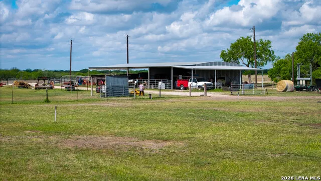 165 Pr 8250 Kenedy, TX 78151