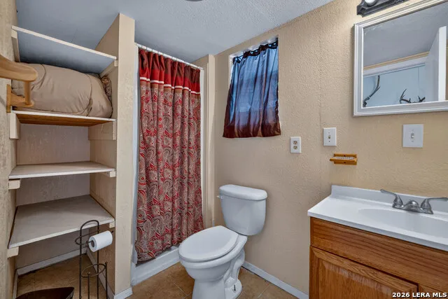 165 Pr 8250 Kenedy, TX 78151