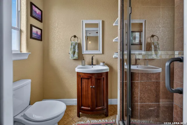 165 Pr 8250 Kenedy, TX 78151