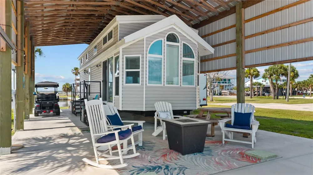 758 MAIN STREET Horseshoe Beach, FL 32648