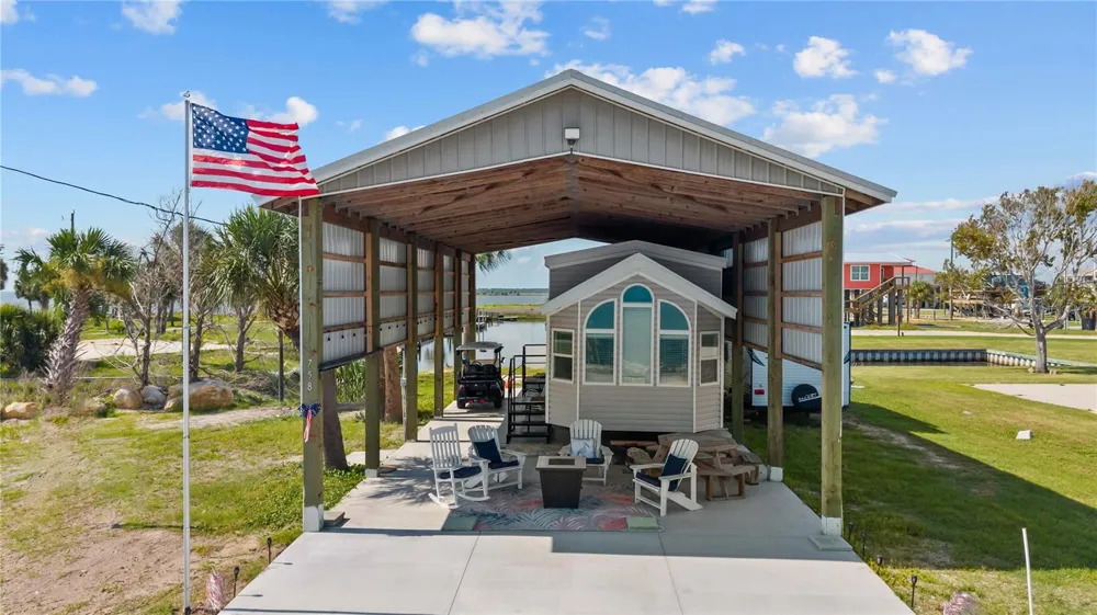 758 MAIN STREET Horseshoe Beach, FL 32648