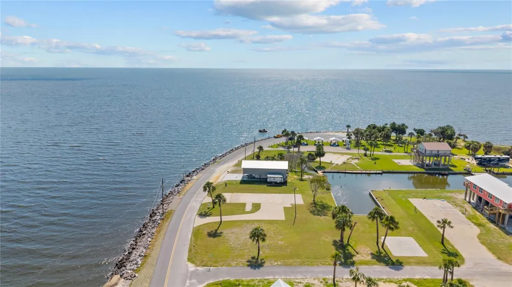 758 MAIN STREET Horseshoe Beach, FL 32648