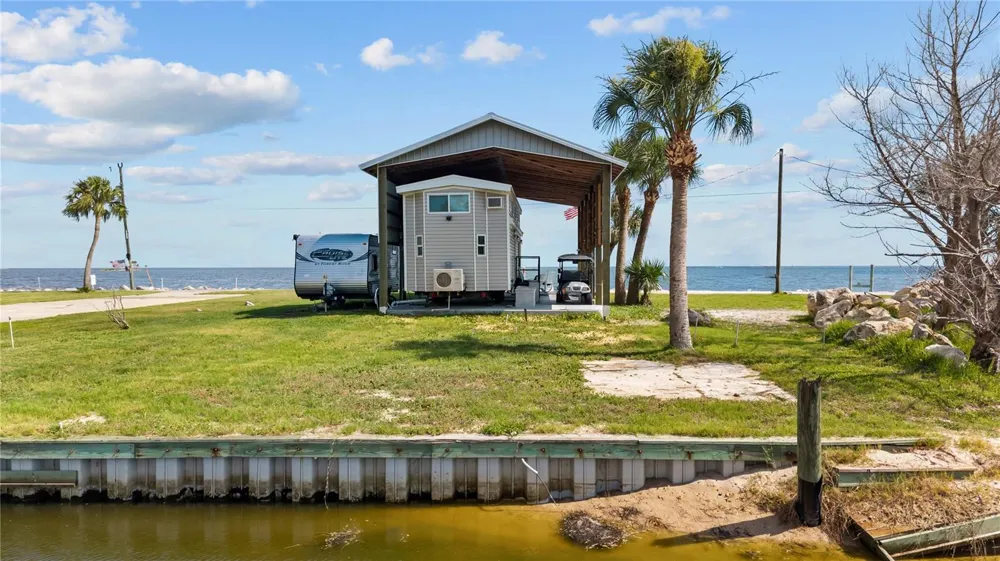 758 MAIN STREET Horseshoe Beach, FL 32648