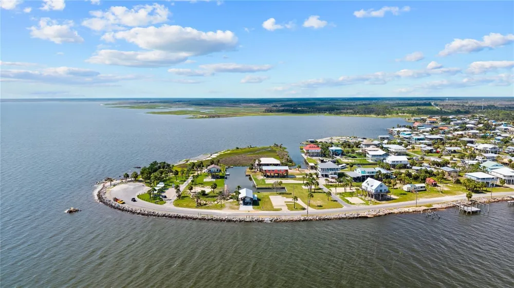 758 MAIN STREET Horseshoe Beach, FL 32648