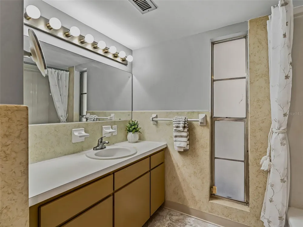 2510 NW 30TH TERRACE Gainesville, FL 32605