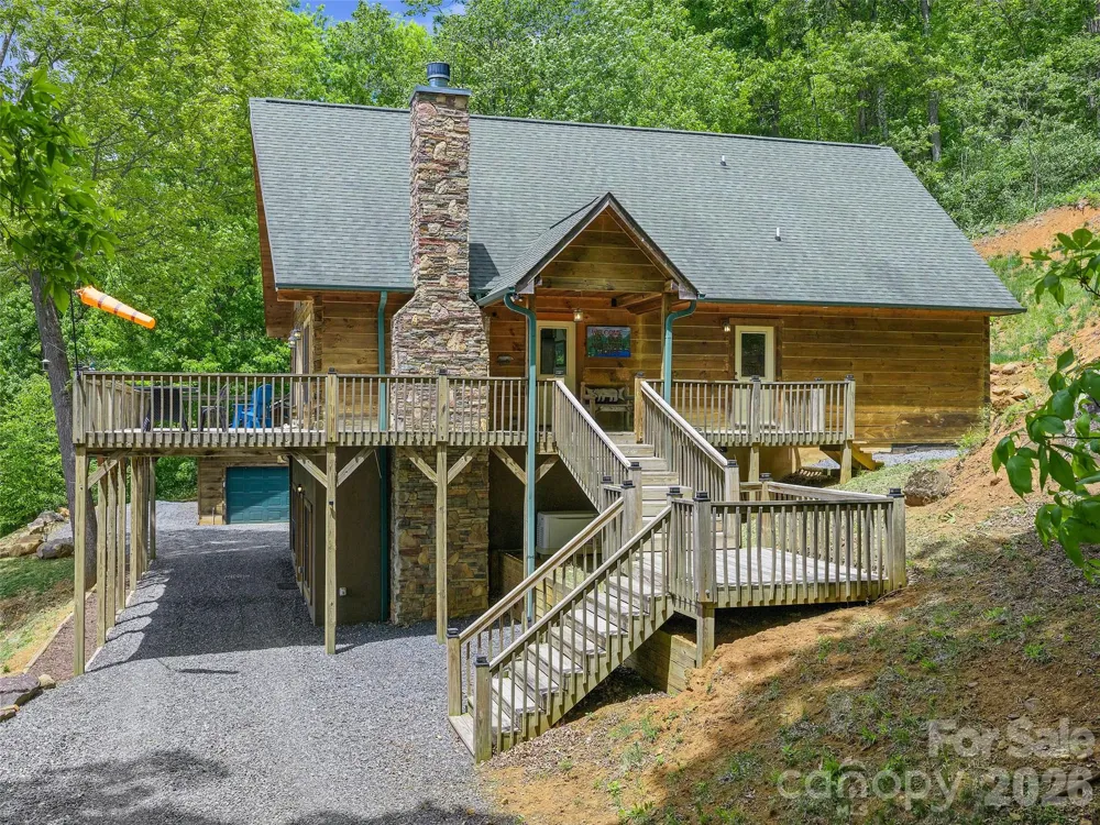 483 Birdie Lane Bakersville, NC 28705