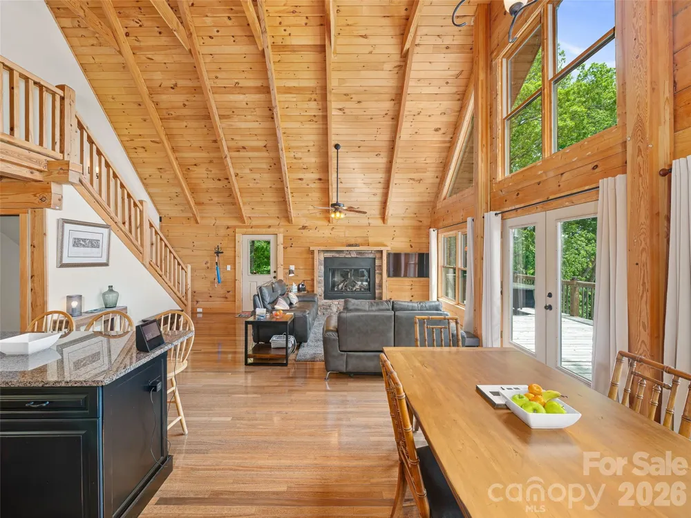 483 Birdie Lane Bakersville, NC 28705