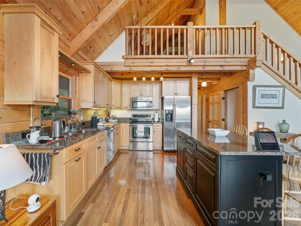 483 Birdie Lane Bakersville, NC 28705