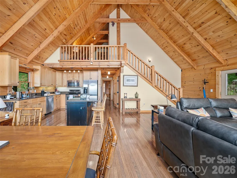 483 Birdie Lane Bakersville, NC 28705