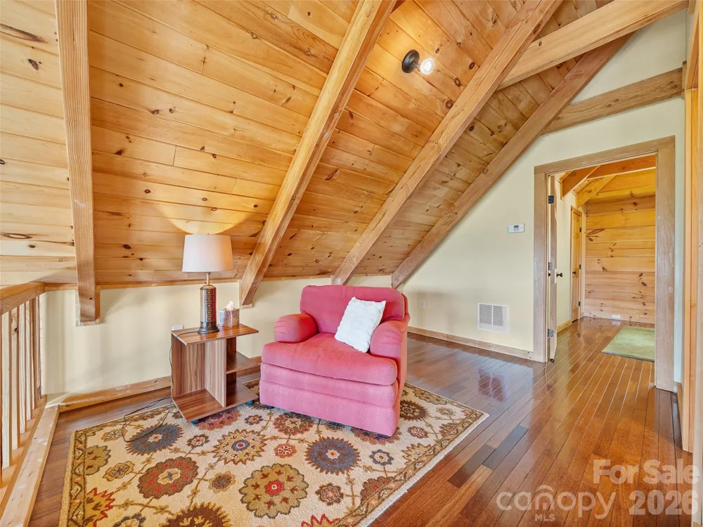 483 Birdie Lane Bakersville, NC 28705