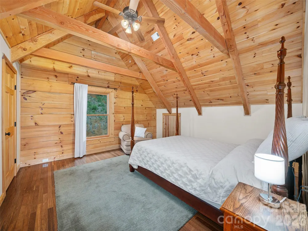 483 Birdie Lane Bakersville, NC 28705
