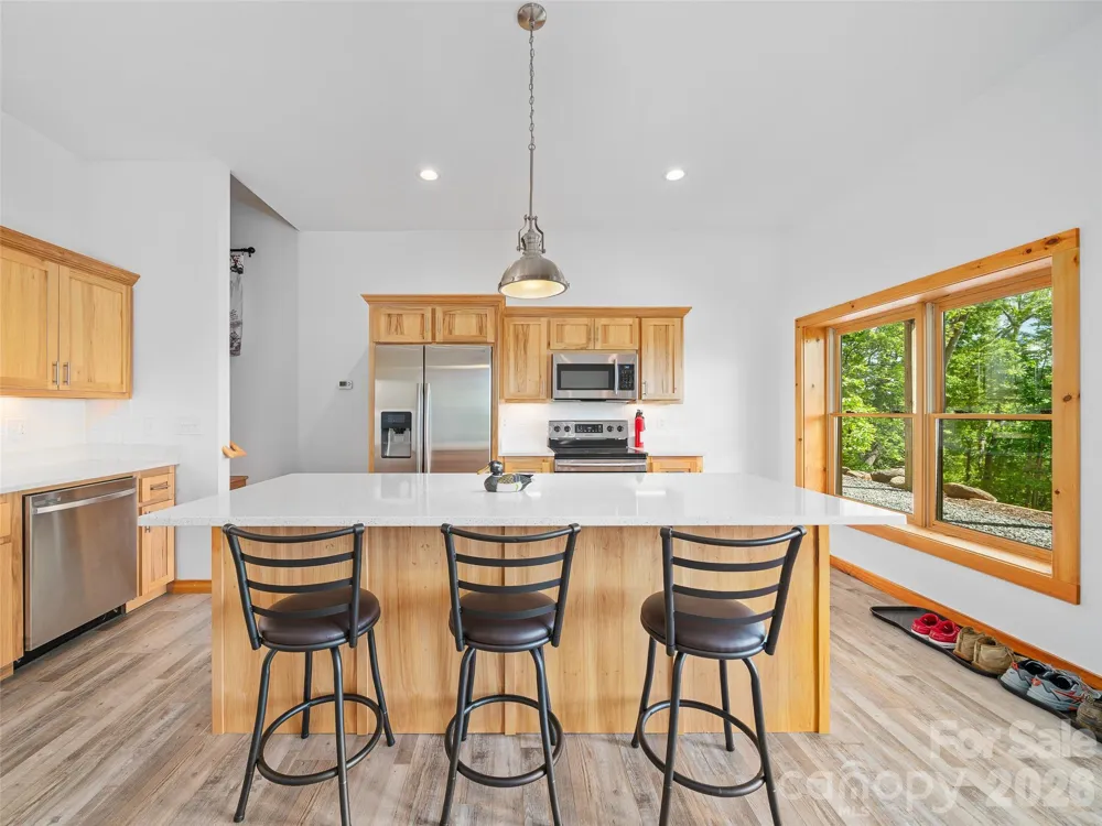 483 Birdie Lane Bakersville, NC 28705