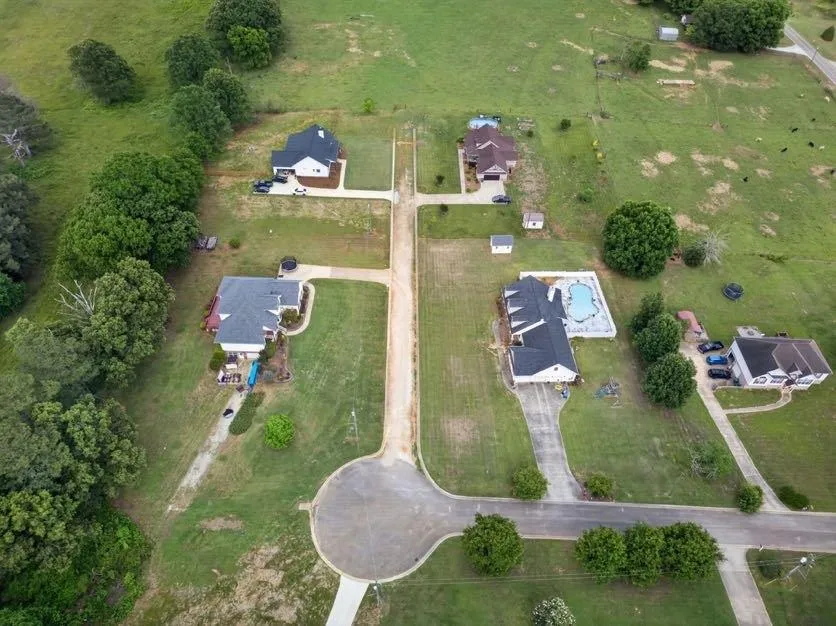 15 Fast Lane Ranburne, AL 36273