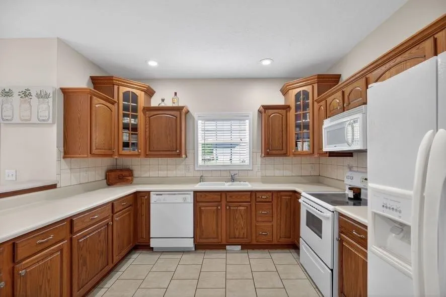 15 Fast Lane Ranburne, AL 36273