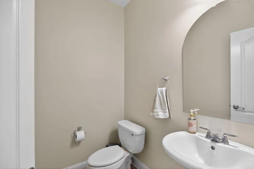 15 Fast Lane Ranburne, AL 36273