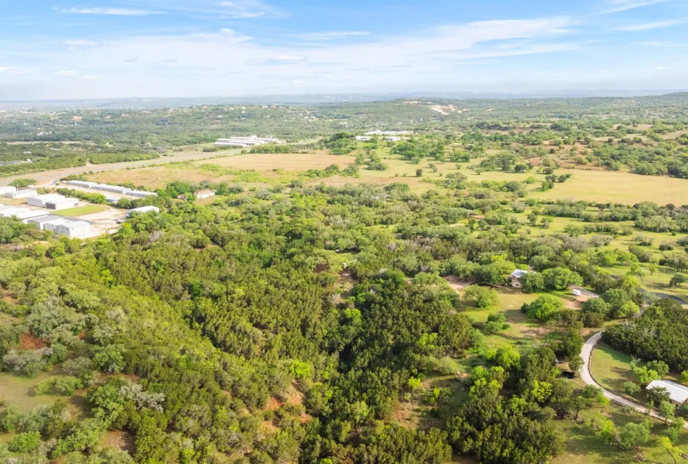 525 Soda Creek Road Spicewood, TX 78669