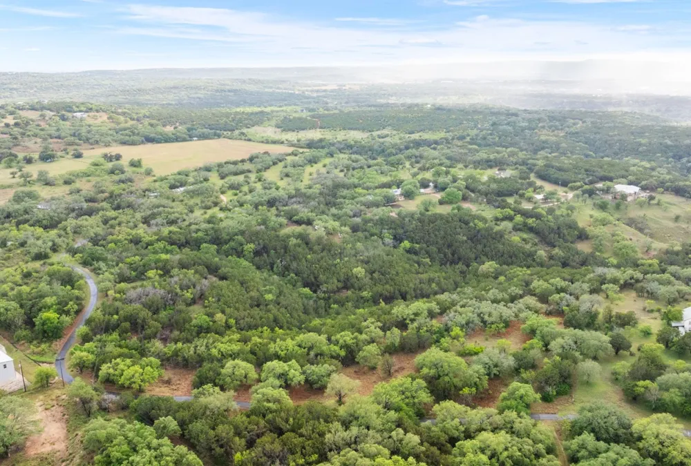 525 Soda Creek Road Spicewood, TX 78669