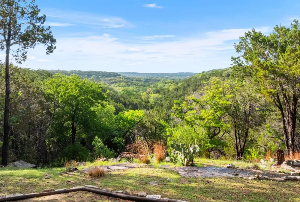 525 Soda Creek Road Spicewood, TX 78669