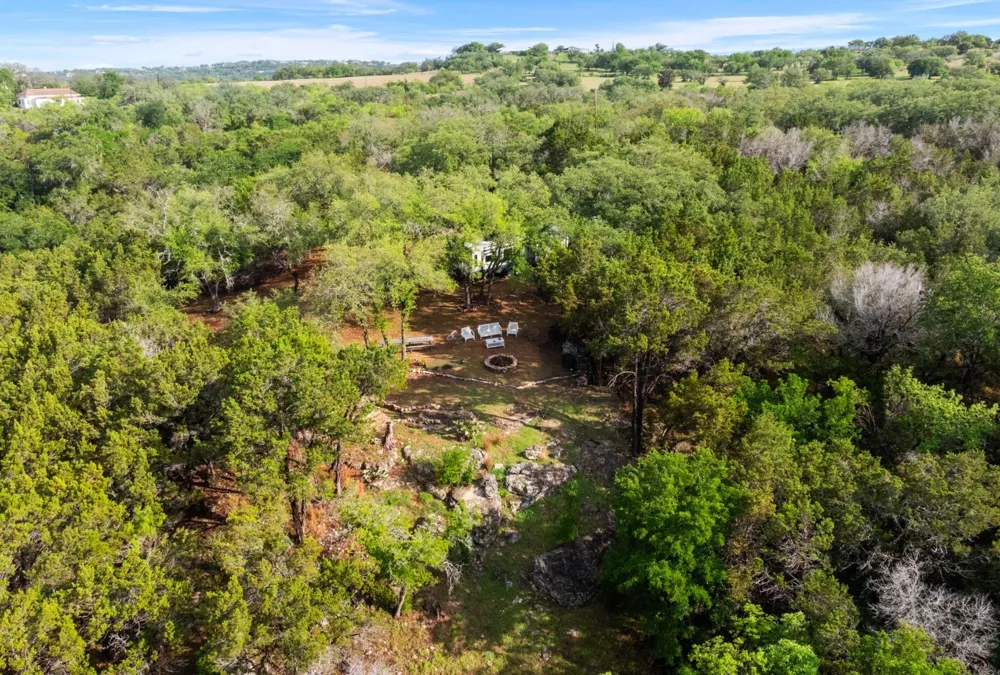 525 Soda Creek Road Spicewood, TX 78669