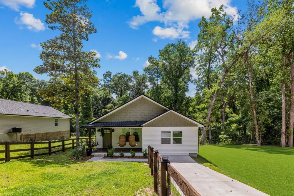 618 STEWART STREET Quincy, FL 32351