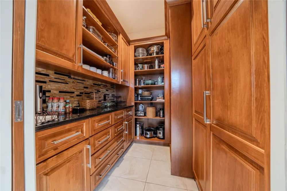 3 Lakeside Longview, TX 75604