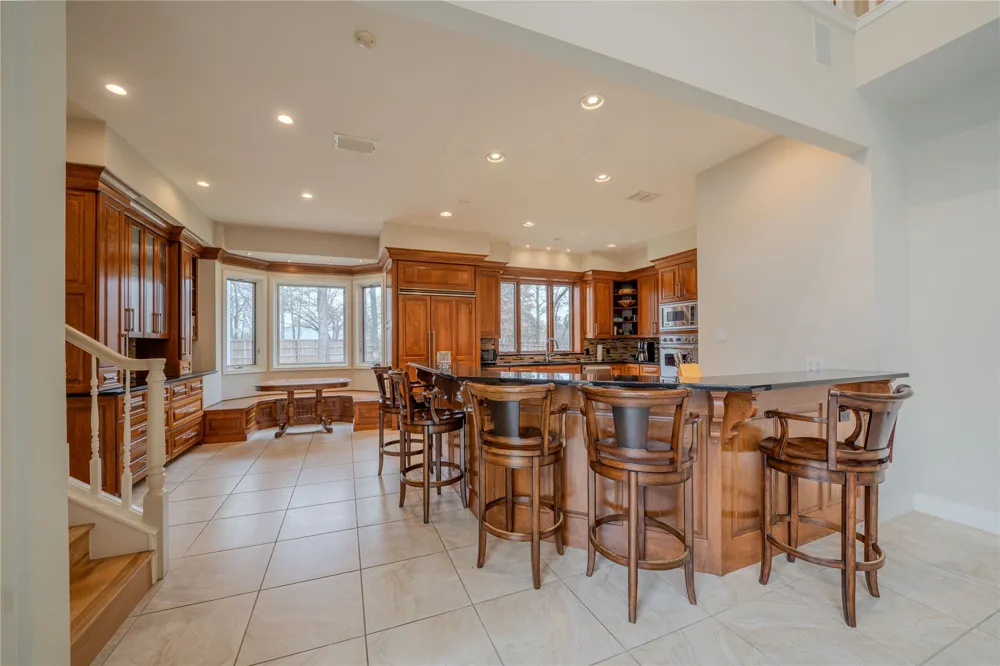 3 Lakeside Longview, TX 75604