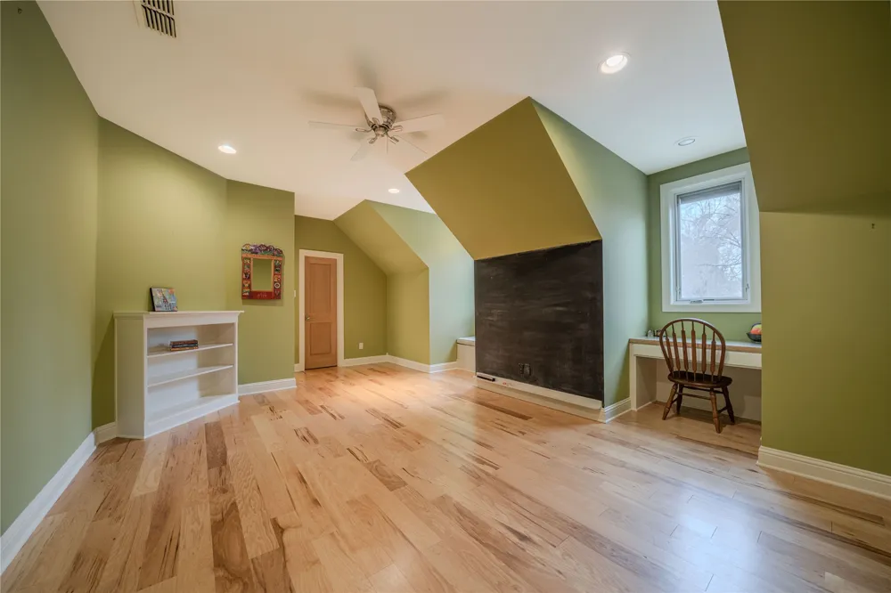 3 Lakeside Longview, TX 75604