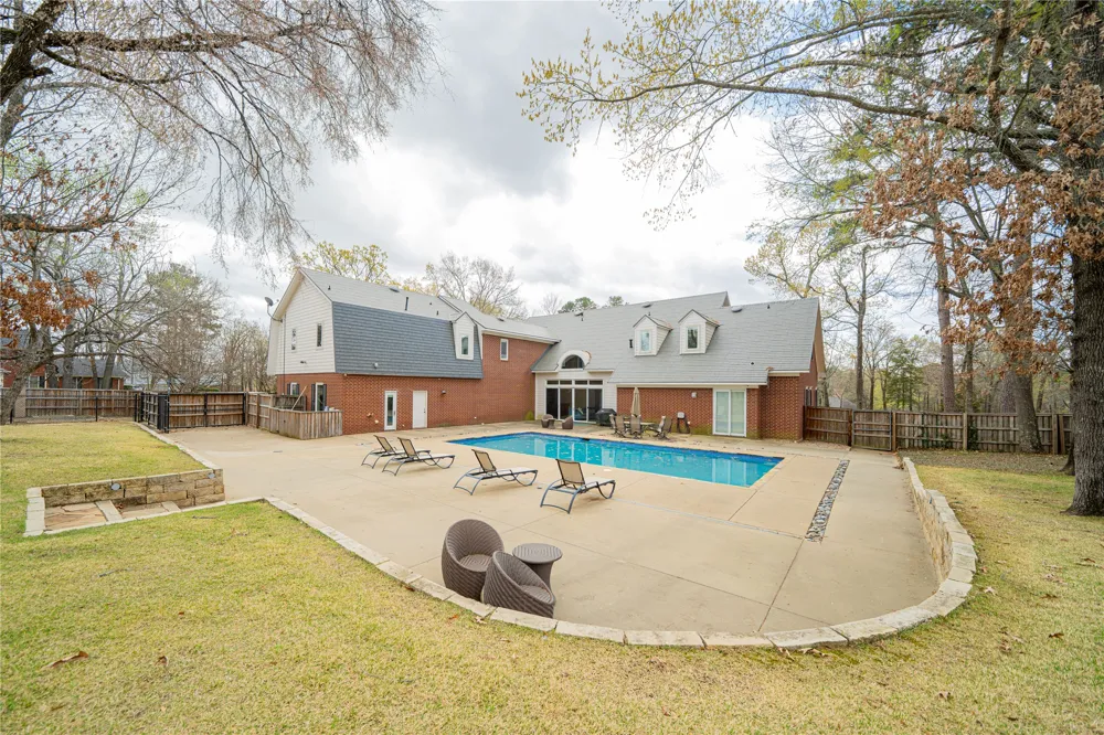 3 Lakeside Longview, TX 75604