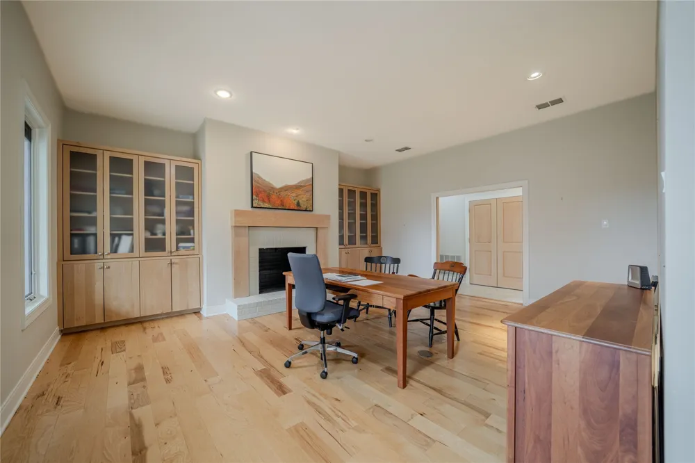 3 Lakeside Longview, TX 75604
