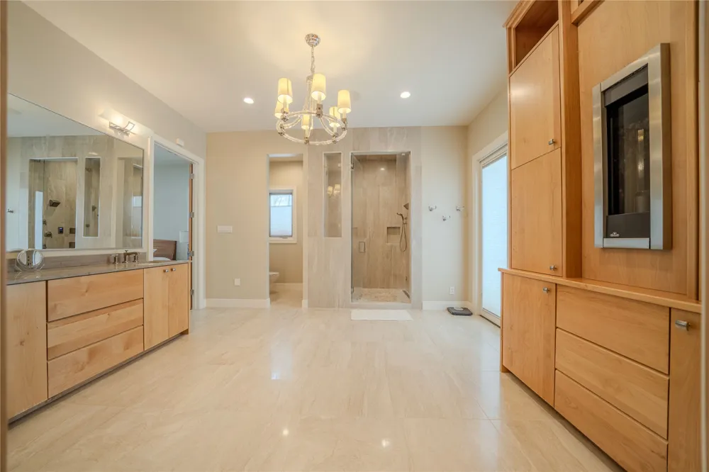 3 Lakeside Longview, TX 75604