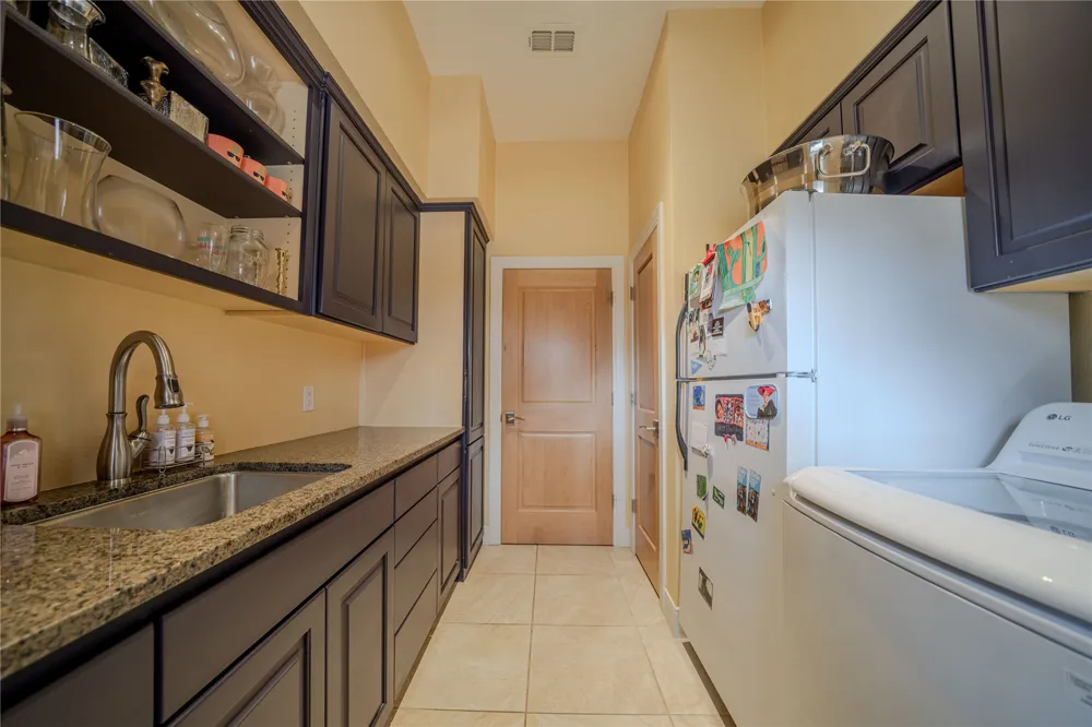 3 Lakeside Longview, TX 75604