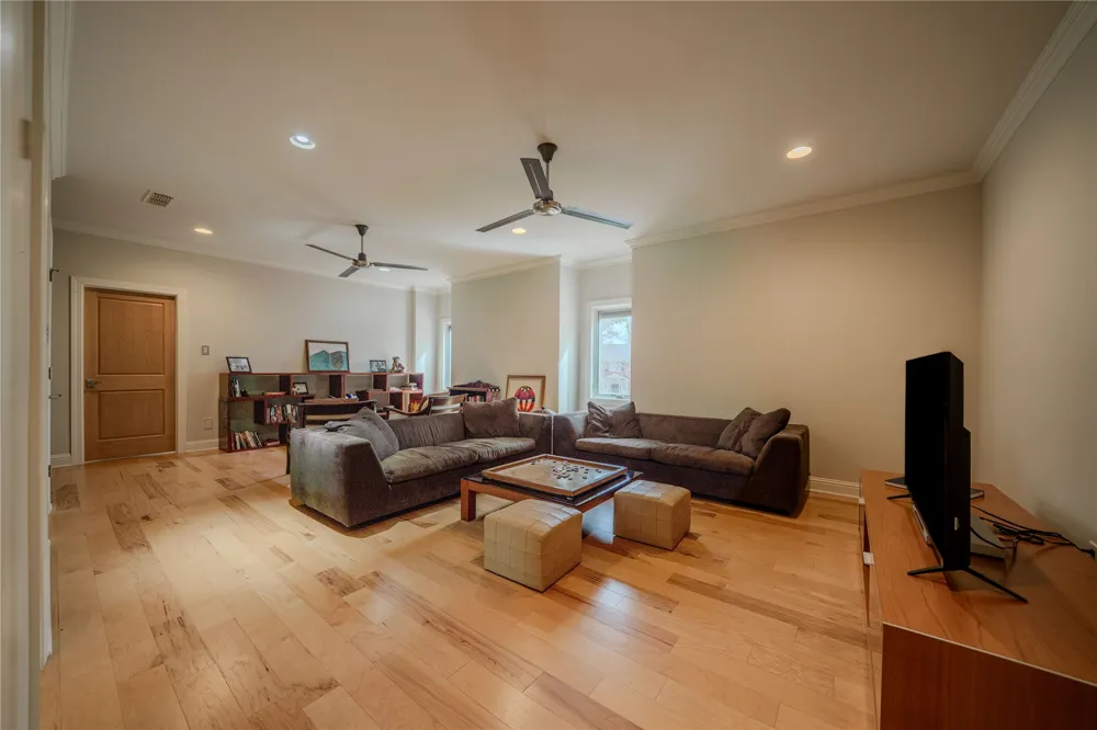 3 Lakeside Longview, TX 75604