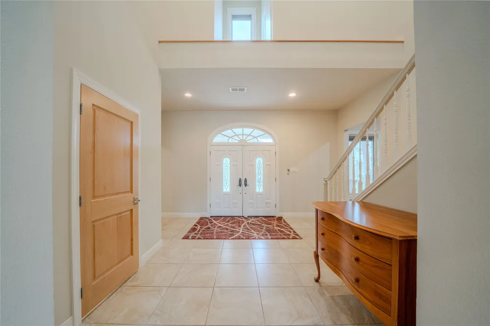 3 Lakeside Longview, TX 75604
