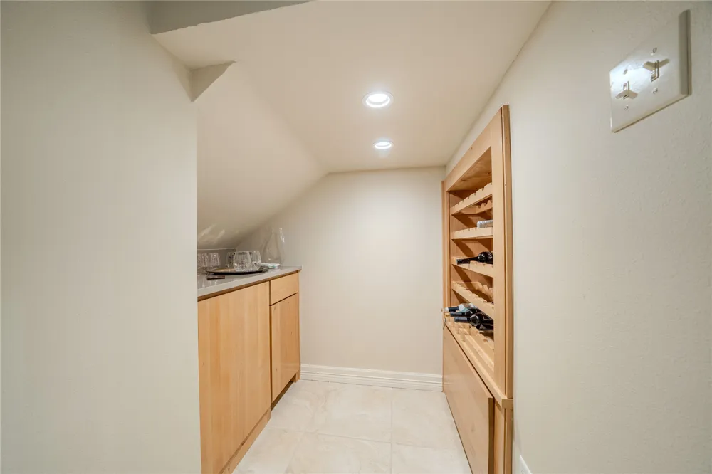 3 Lakeside Longview, TX 75604