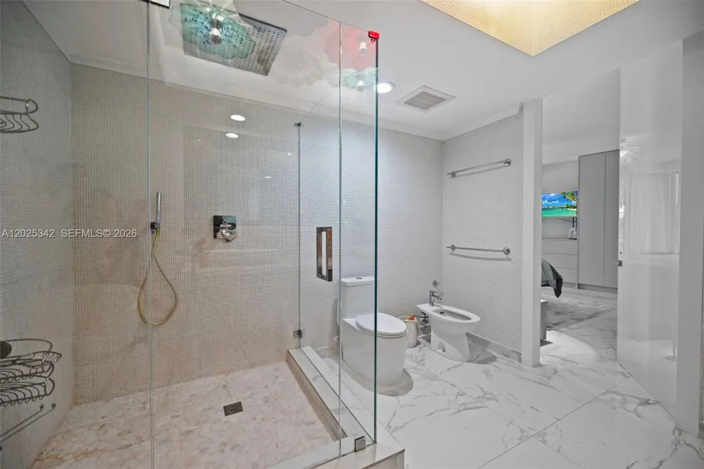 1800 S Ocean Dr #310 Hallandale Beach, FL 33009