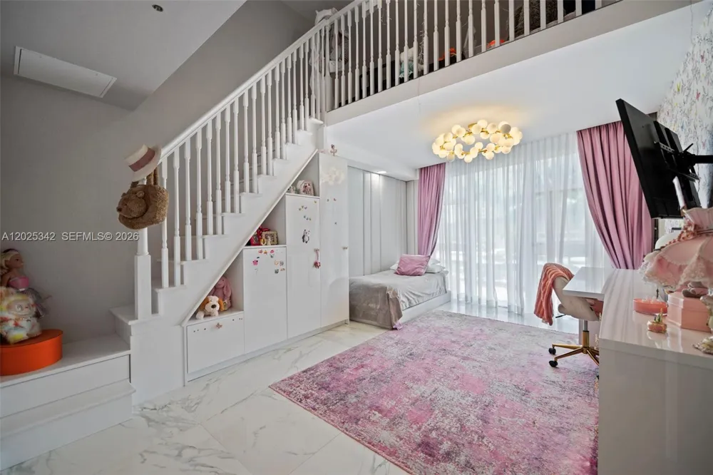 1800 S Ocean Dr #310 Hallandale Beach, FL 33009