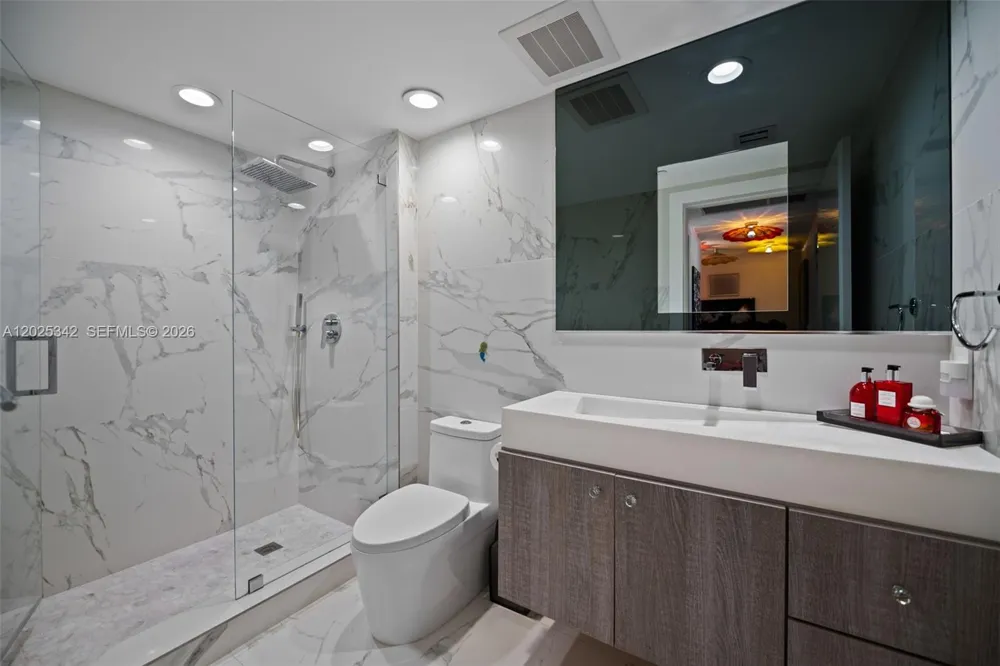 1800 S Ocean Dr #310 Hallandale Beach, FL 33009