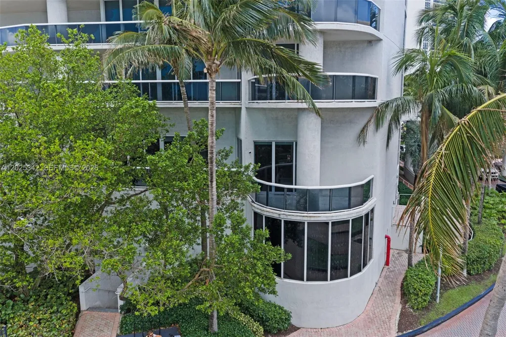 1800 S Ocean Dr #310 Hallandale Beach, FL 33009