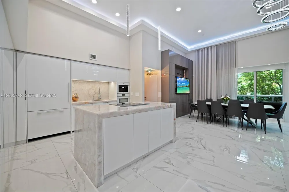 1800 S Ocean Dr #310 Hallandale Beach, FL 33009