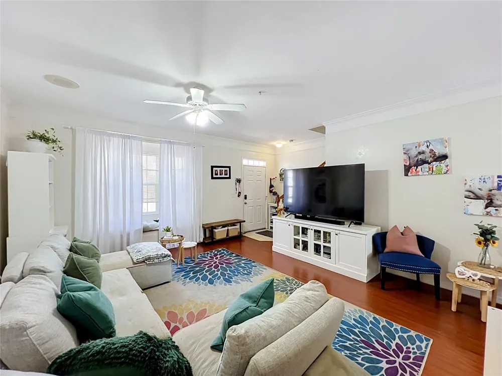 6624 TIME SQUARE AVENUE #104 Orlando, FL 32835