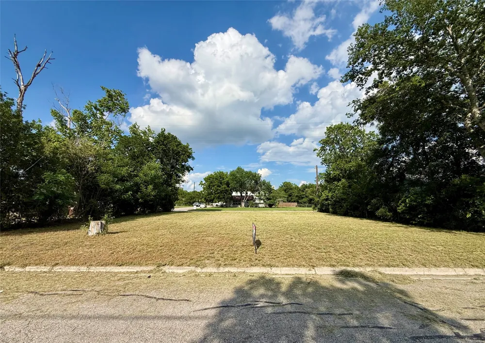 1007 Pancho Street Lockhart, TX 78644
