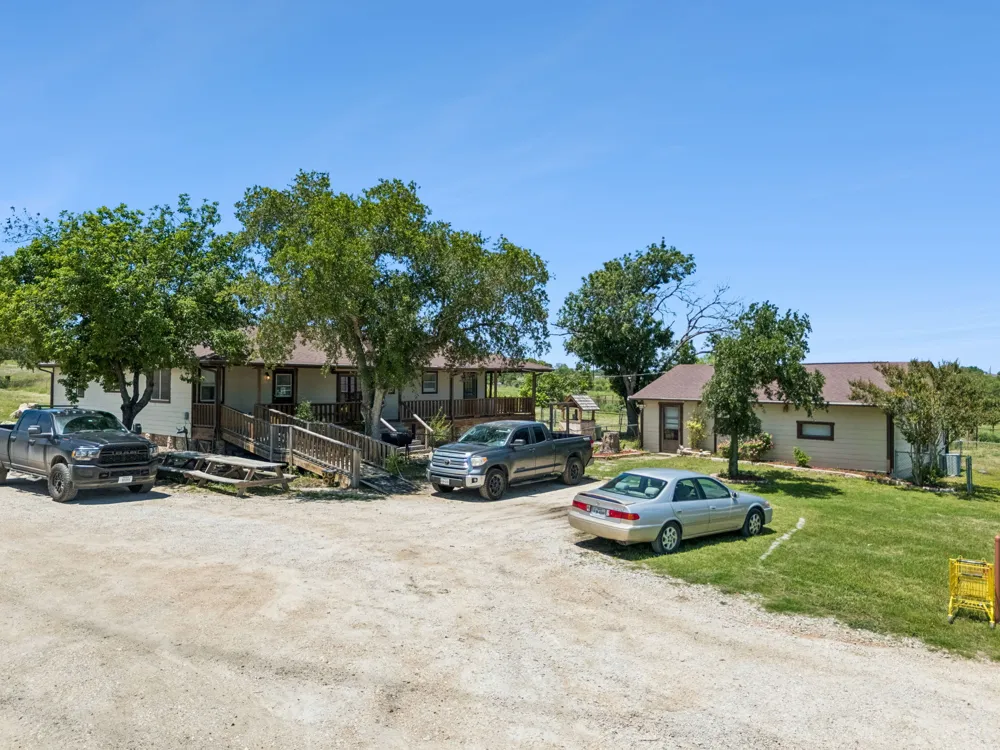 6580 Pfeil Road Schertz, TX 78154