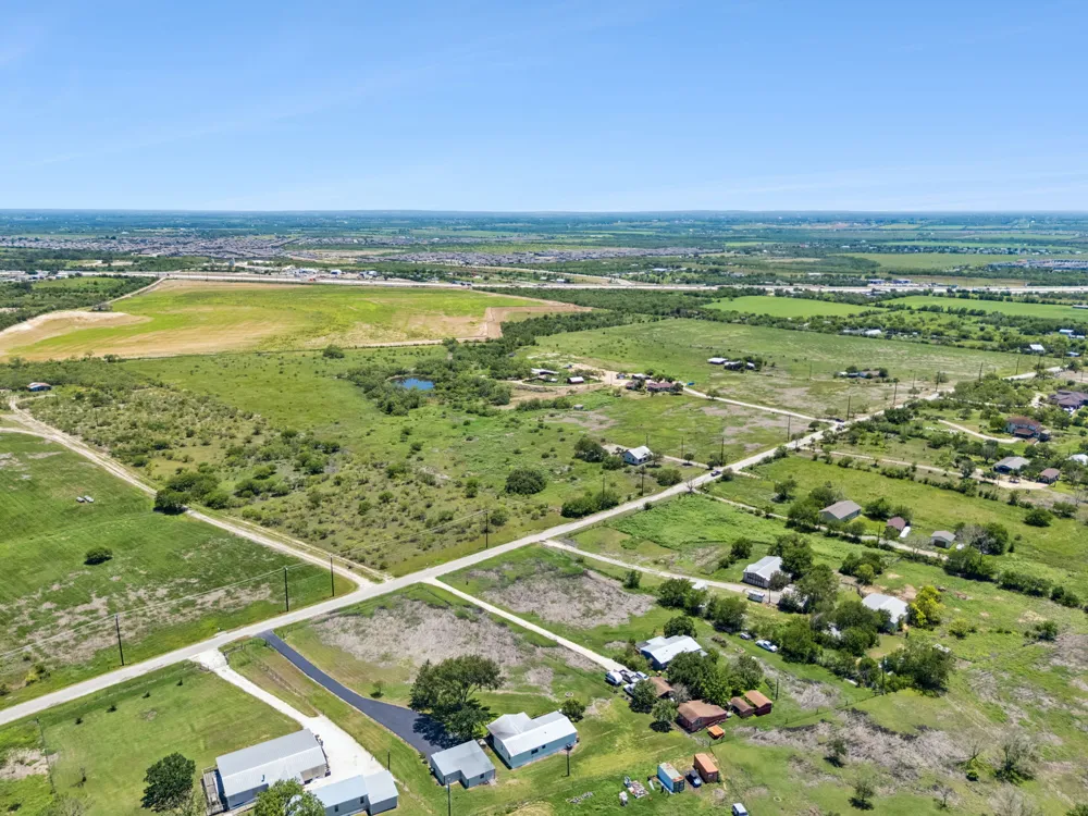 6580 Pfeil Road Schertz, TX 78154