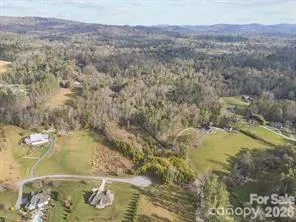 425 Nelson Valley Lane Hendersonville, NC 28739