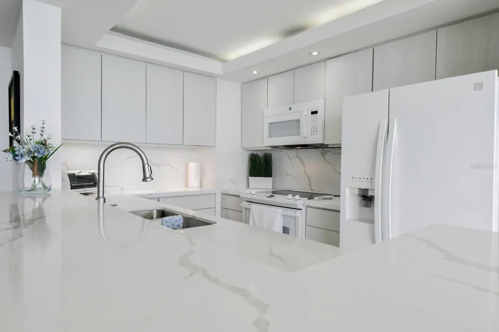 4745 ISLA VERDE AVENUE #17G Carolina, PR 00979